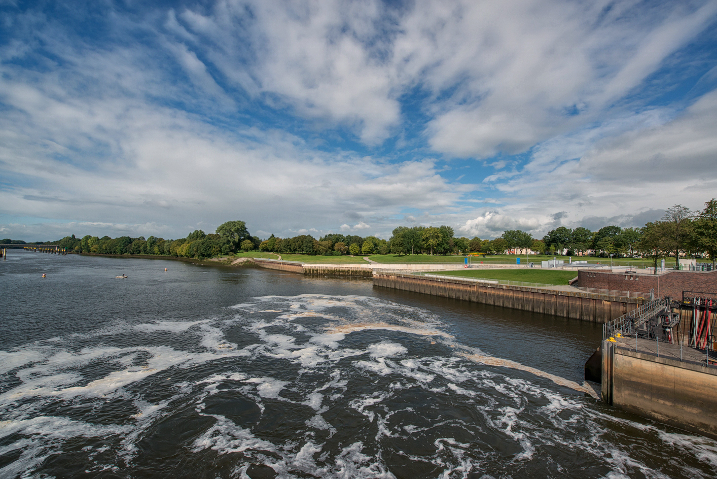 Hemelingen Fünf Teile sind das Ganze SPOT Bremen