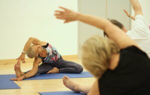Aktiv im Alter Yoga