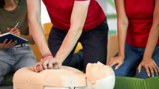 Erste-Hilfe-Kurse Bremen: Herzdruckmassage