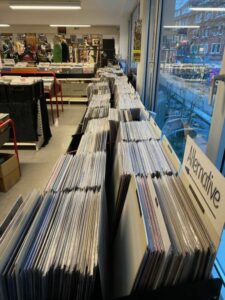 Hot Shot Records in Bremen hat eine große Auswahl an Schallplatten