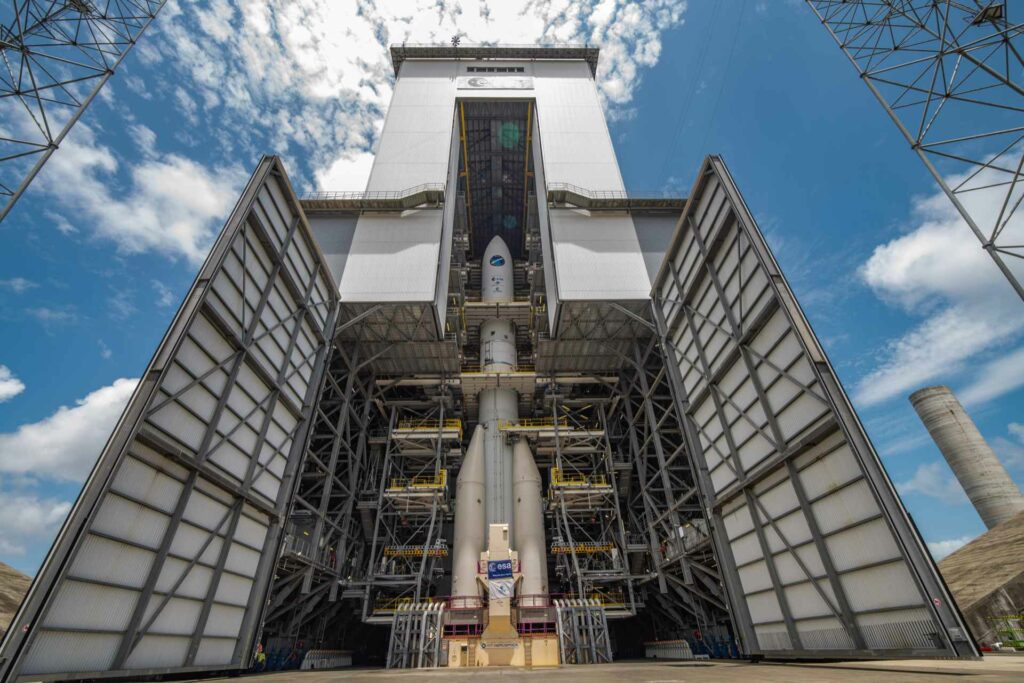 Ariane Raumfahrt Rakete im Startzentrum