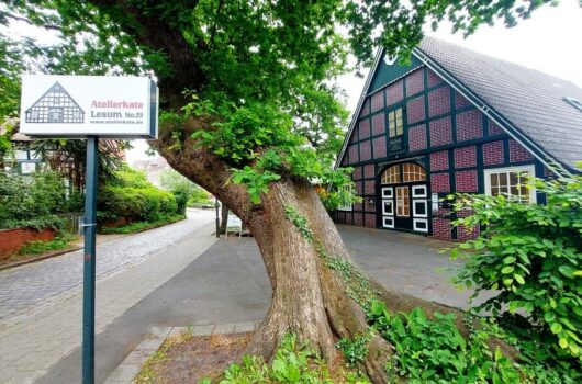 Die Atelierkate Lesum von der Straße aus gesehen