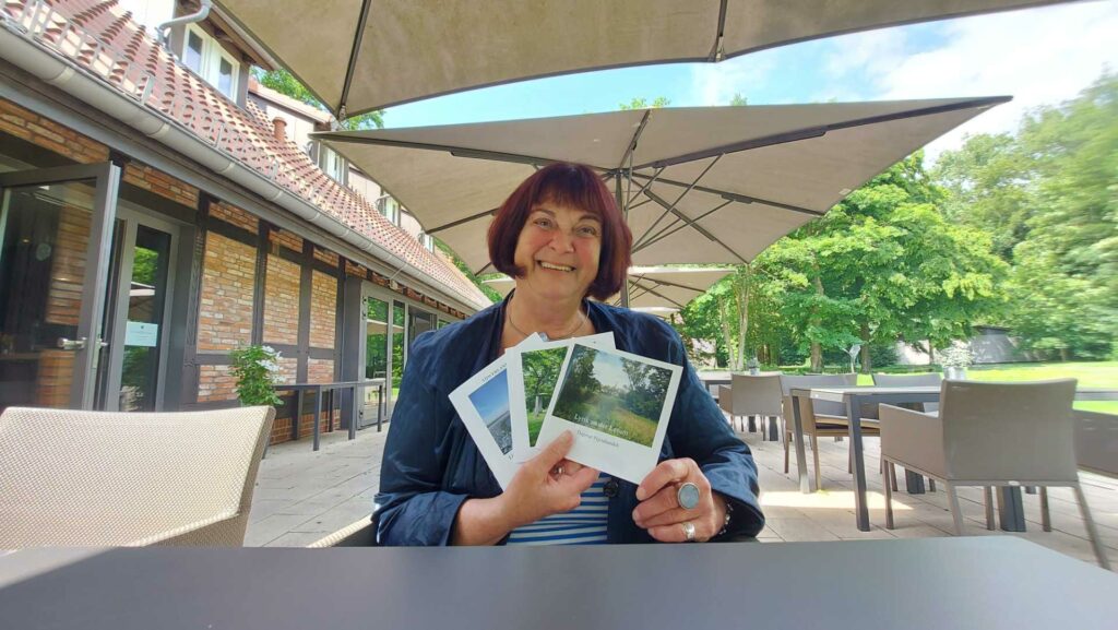 Dagmar Pejouhandeh zeigt drei Lyrikbände