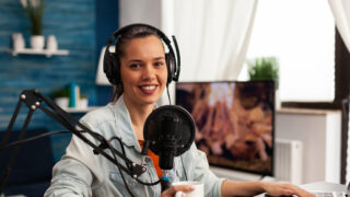 Von Boom bis Z: Ein Generationen-Podcast mit feministischer Perspektive