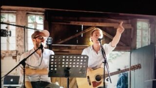 Die twinns stehen für handgemachte Live-Musik