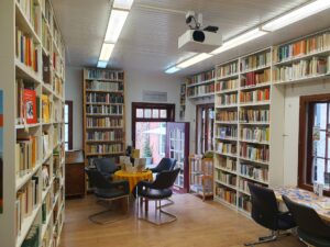 Institut für niederdeutsche Sprache: Bibliothek