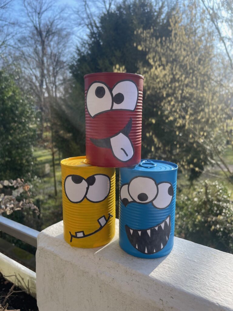 Bemalte Konservendosen