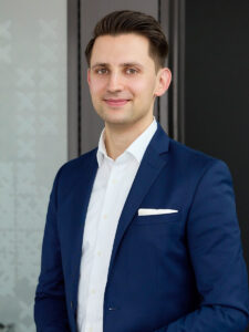 Das Foto zeigt Tim Bergmann, Experte für Erbe und Stiftungen von der Sparkasse Bremen