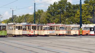 Große BSAG-Fahrzeugparade zum runden Jubiläum