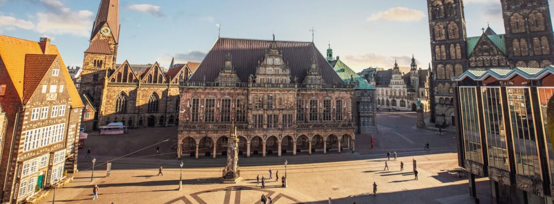Moin & Mahlzeit Audiowalk: Blick auf Bremens Marktplatz mit Rathaus