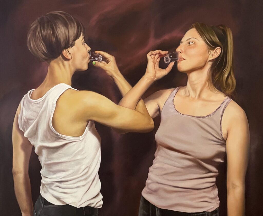 Wiebke Mertens: Ausstellung "Main Character" im Paula Modersohn-Becker Museum - zwei Frauen, die brüderlich einen Shot trinken