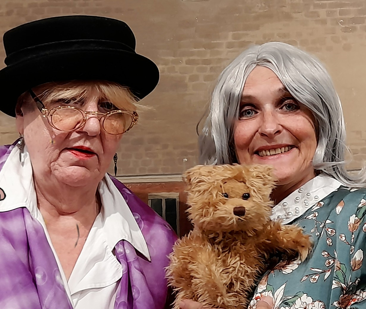 Theater Phönix – Zwei sehr talentierte Ladys