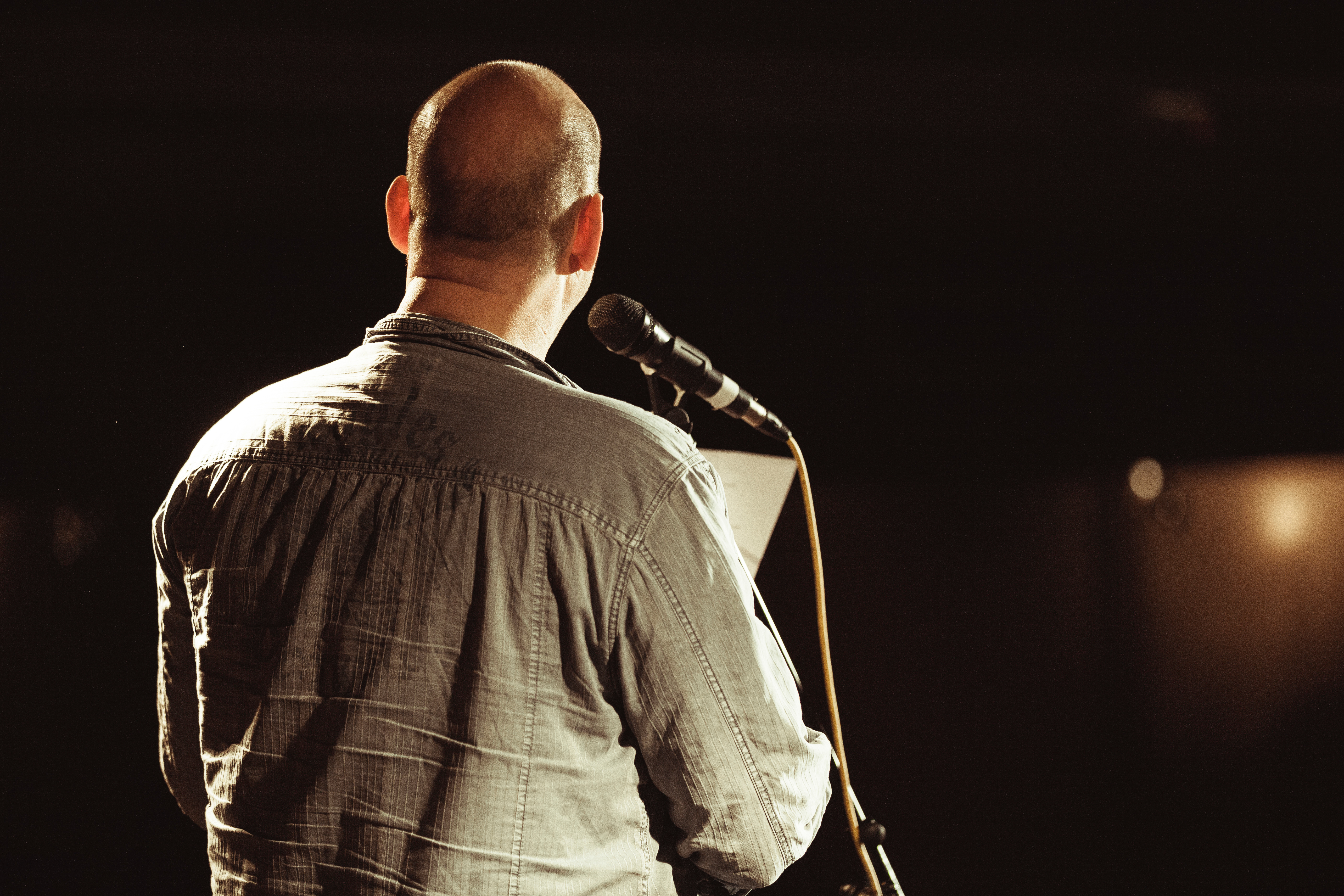 Poetry Preacher Slam: Liebe & der ganze unbequeme Rest