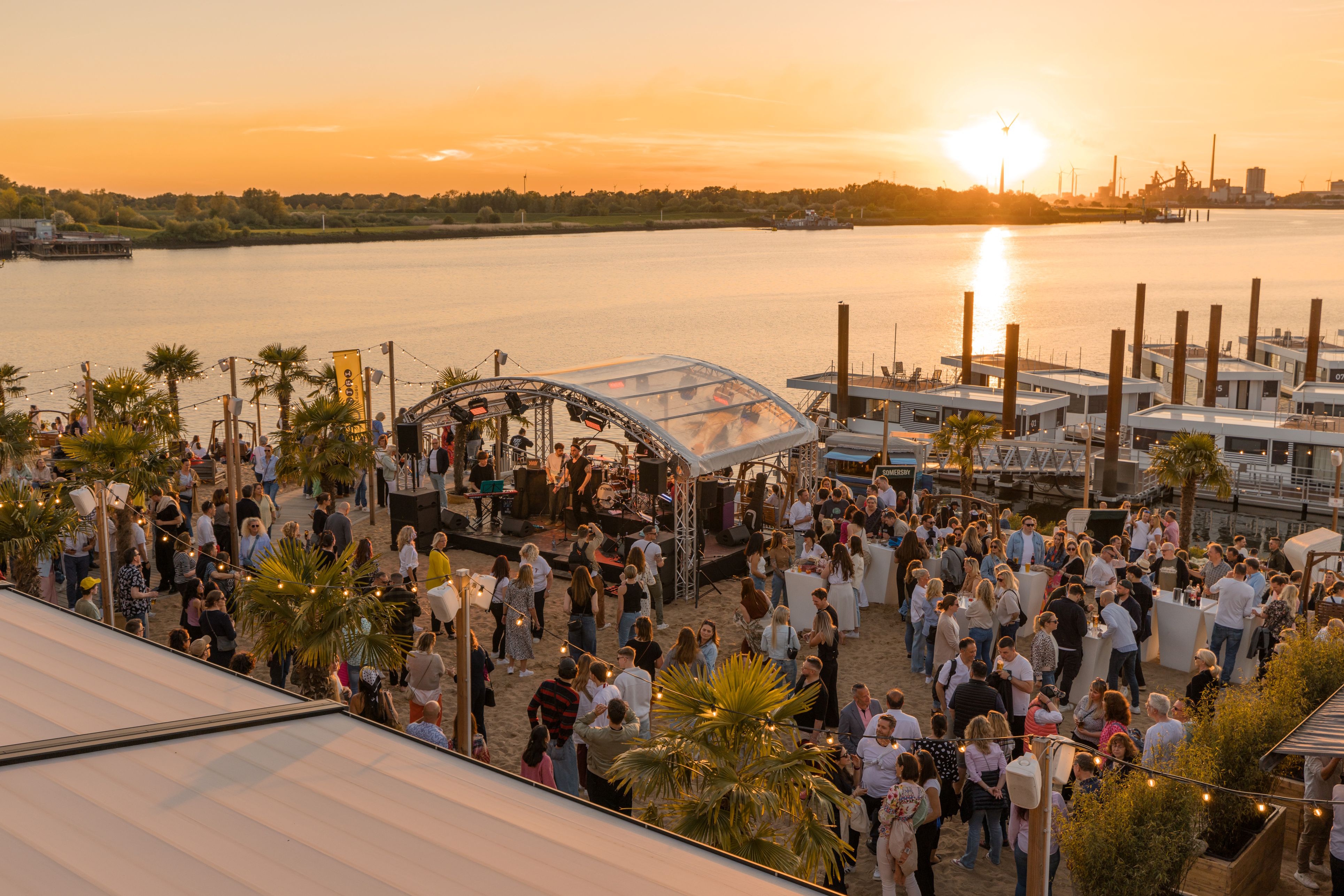 Tanz in den Mai am Lankenauer Höft