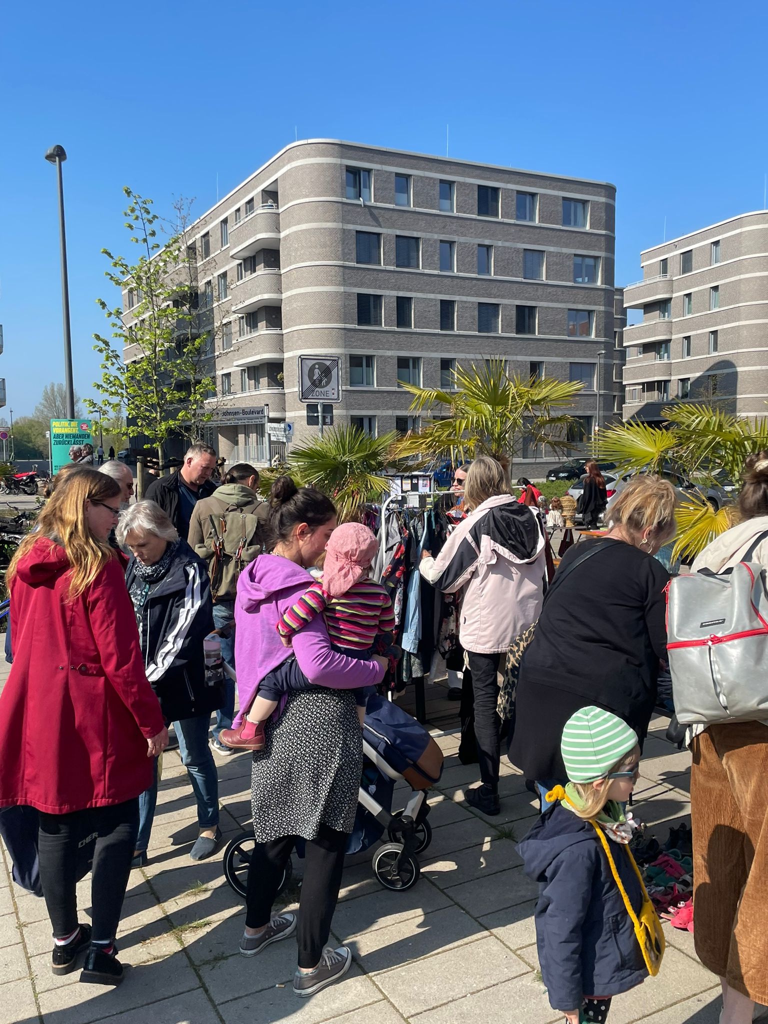 Trödeln in der Schwabensteinstraße