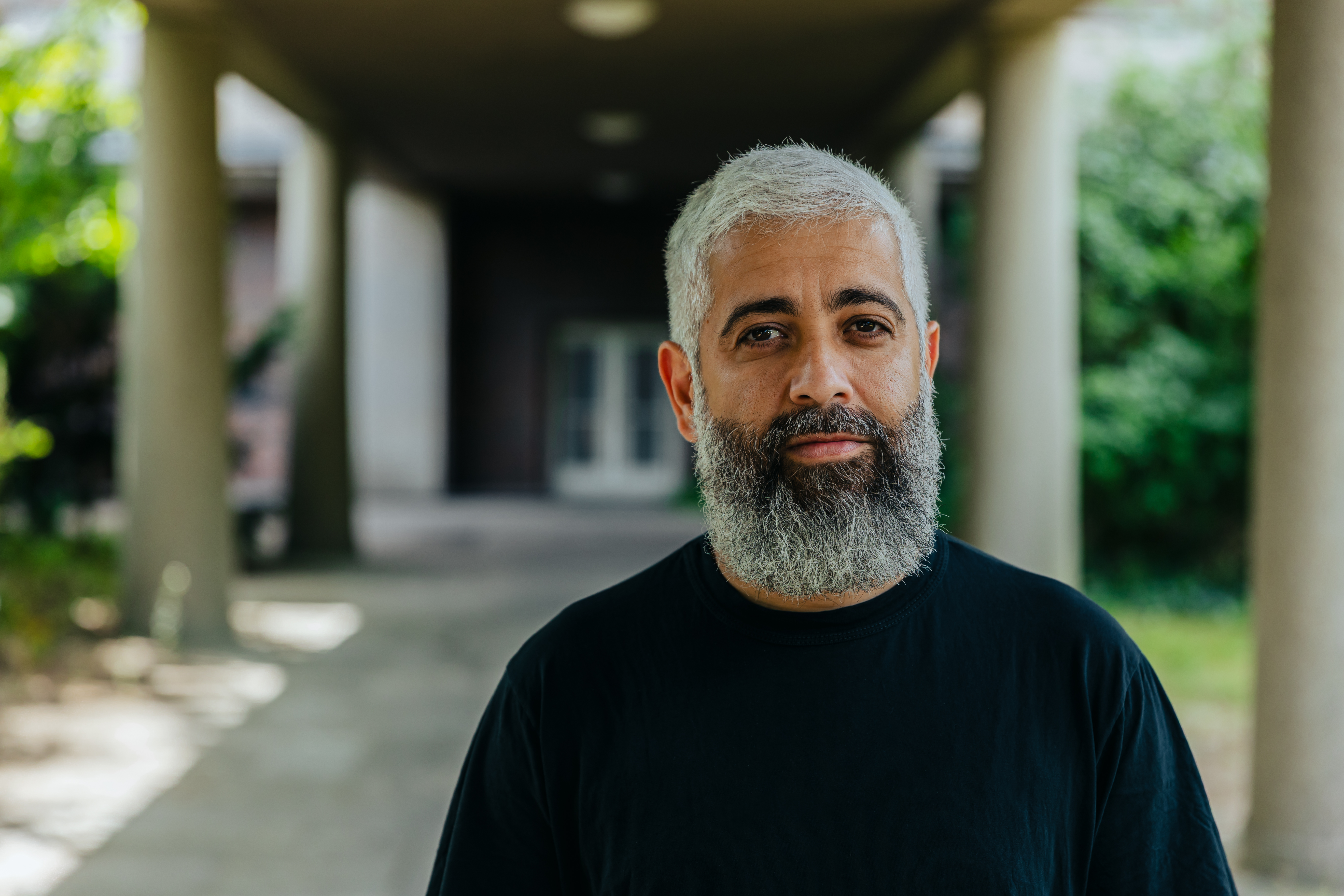 Globale°: Aidin Halimi – In den Flügeln das Licht